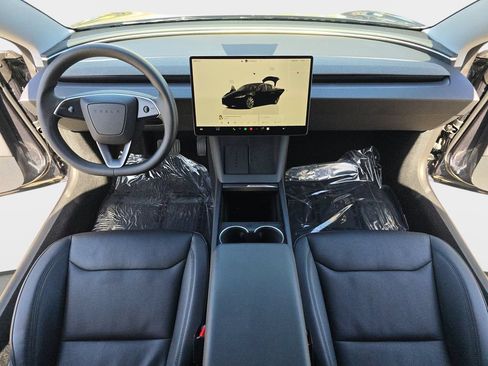 Used 2025 Tesla Model 3 Long Range AWD/4WD image 10