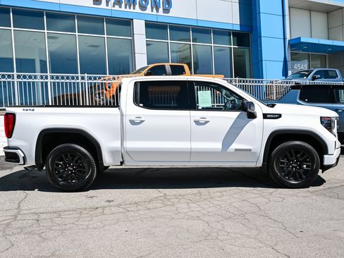 Used 2025 GMC Sierra 1500 Elevation w/ Preferred Package image 4