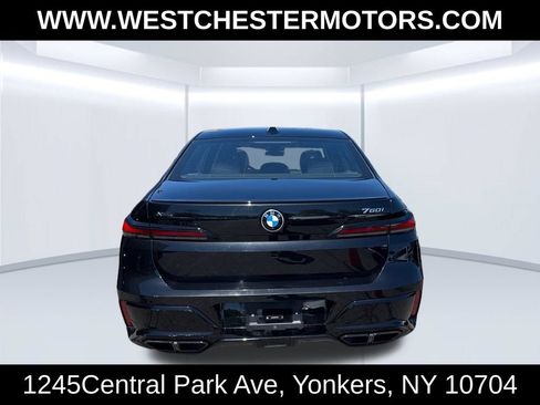 Used 2024 BMW 760i xDrive AWD/4WD image 5