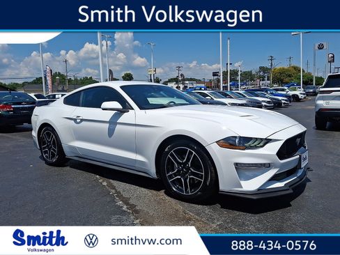Used 2022 Ford Mustang Premium RWD image 1