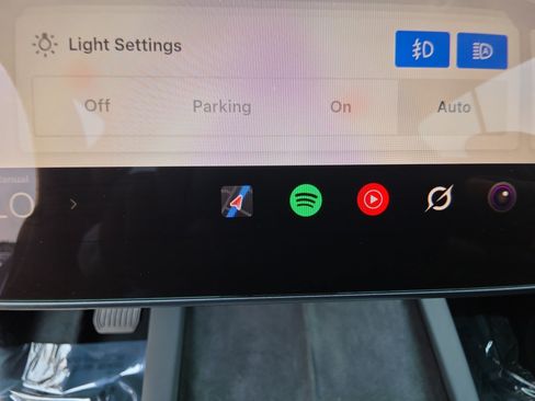 Used 2023 Tesla Model Y Long Range AWD/4WD image 28