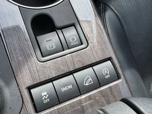 Used 2022 Toyota Highlander Platinum image 24
