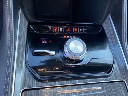 Used 2022 Jeep Wagoneer Series II image 12