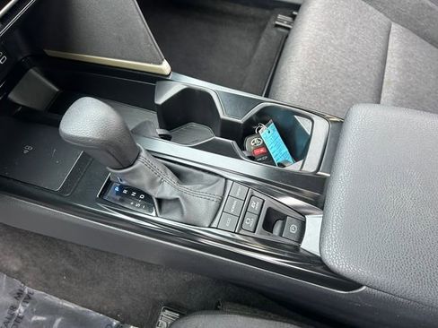 Used 2025 Toyota Camry LE image 19