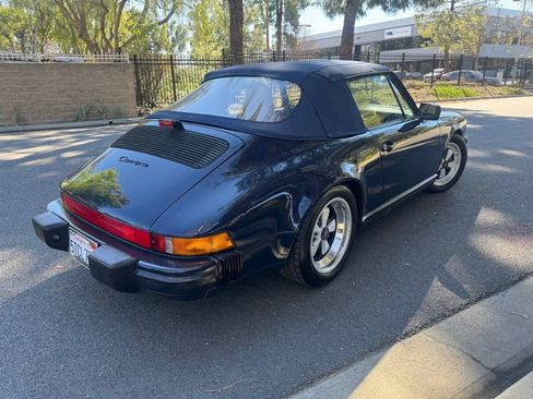 Used 1989 Porsche 911 Carrera RWD image 4