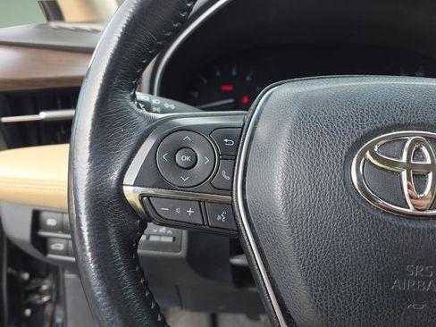 Used 2019 Toyota Avalon XLE w/ Moonroof Package image 20