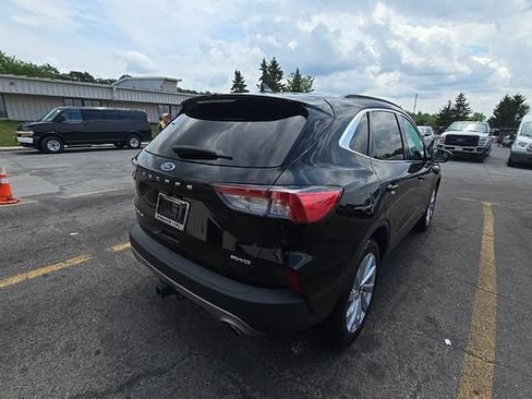 Used 2022 Ford Escape Titanium w/ Titanium Elite Package AWD/4WD image 3