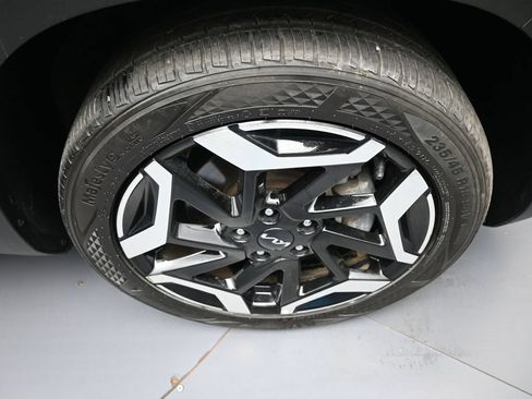 Certified 2025 Kia Seltos SX w/ SX Sunroof Package AWD/4WD image 13