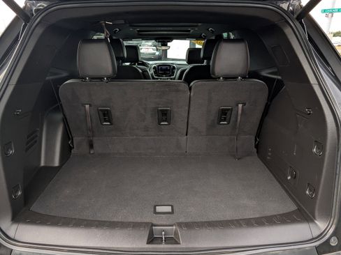 Used 2022 Chevrolet Traverse RS image 4