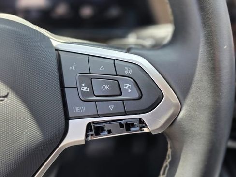 Used 2024 Volkswagen Atlas SE FWD image 30