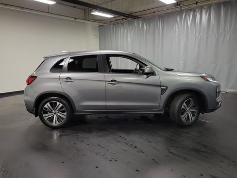 Used 2020 Mitsubishi Outlander Sport ES FWD image 10