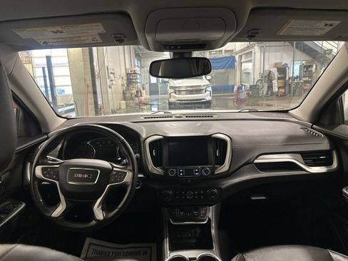 Used 2019 GMC Terrain SLT w/ Preferred Package image 16
