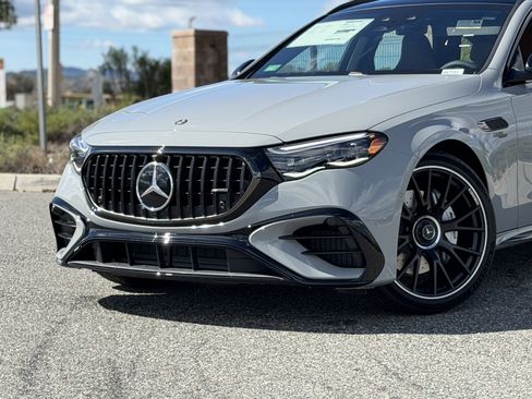 New 2026 Mercedes-Benz E 53 AMG 4MATIC Sedan image 3