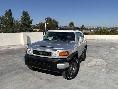 Used 2007 Toyota FJ Cruiser 4WD image 5