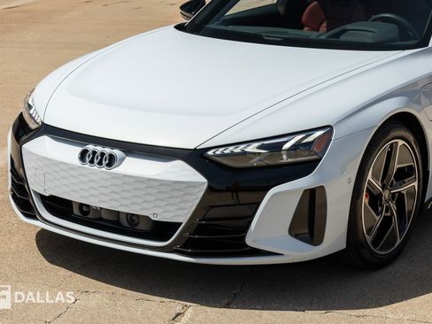 Used 2024 Audi RS e-tron GT AWD/4WD image 6
