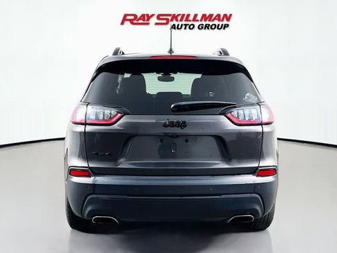 Used 2020 Jeep Cherokee Latitude Plus image 6