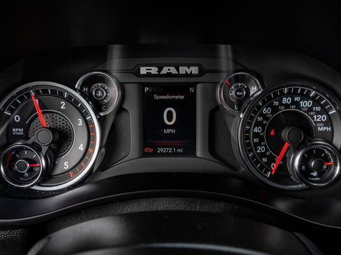 Used 2024 RAM 3500 Big Horn w/ Night Edition image 19