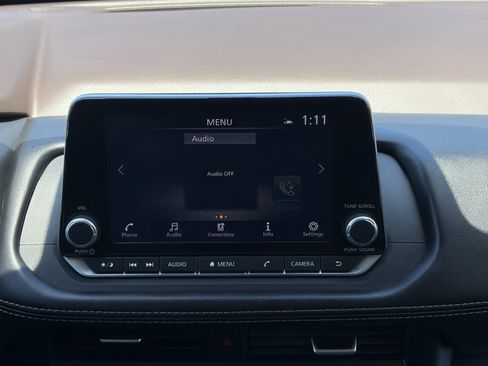 Used 2023 Nissan Rogue SV FWD image 21