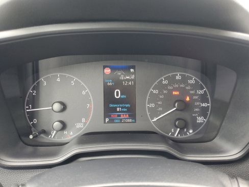 Used 2024 Toyota Corolla LE image 23