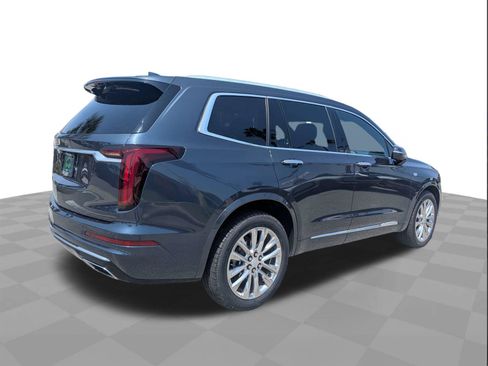 Certified 2021 Cadillac XT6 Premium Luxury AWD/4WD image 3