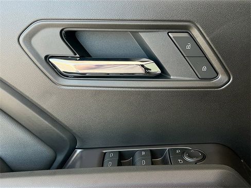 New 2026 GMC Canyon Elevation w/ Convenience Package image 13