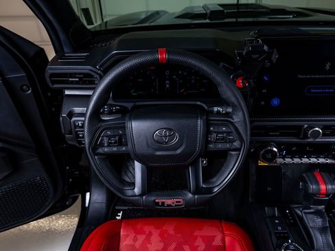 Used 2025 Toyota Tacoma TRD Pro AWD/4WD image 18