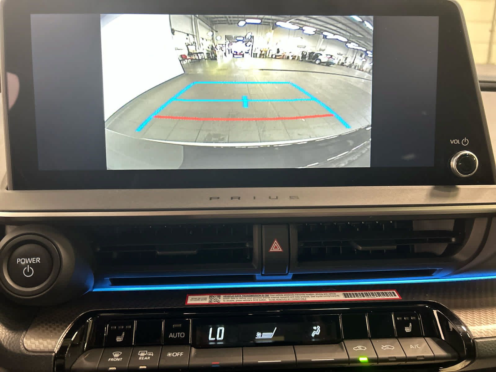 Used 2024 Toyota Prius XLE FWD image 5