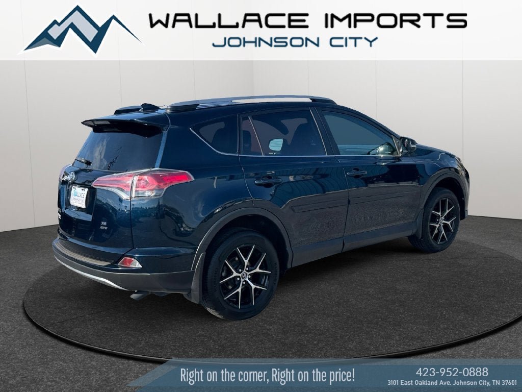 Used 2017 Toyota RAV4 SE AWD/4WD image 5