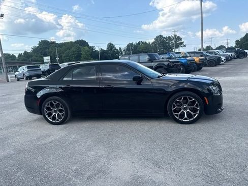 Used 2018 Chrysler 300 Touring w/ Sport Appearance Package RWD image 16
