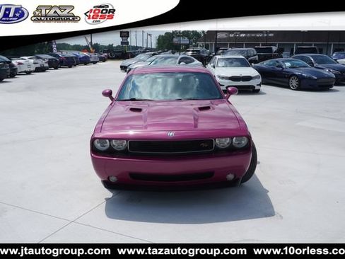 Used 2010 Dodge Challenger R/T RWD image 2