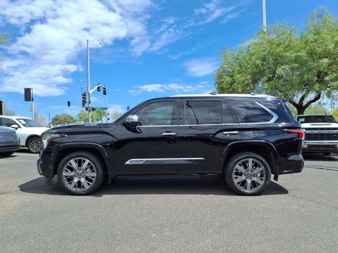 Used 2025 Toyota Sequoia Capstone AWD/4WD image 8