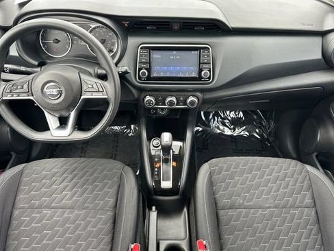 Used 2021 Nissan Kicks S FWD image 15