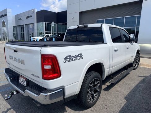 Used 2025 RAM 1500 Laramie w/ Advanced Safety Group II AWD/4WD image 5