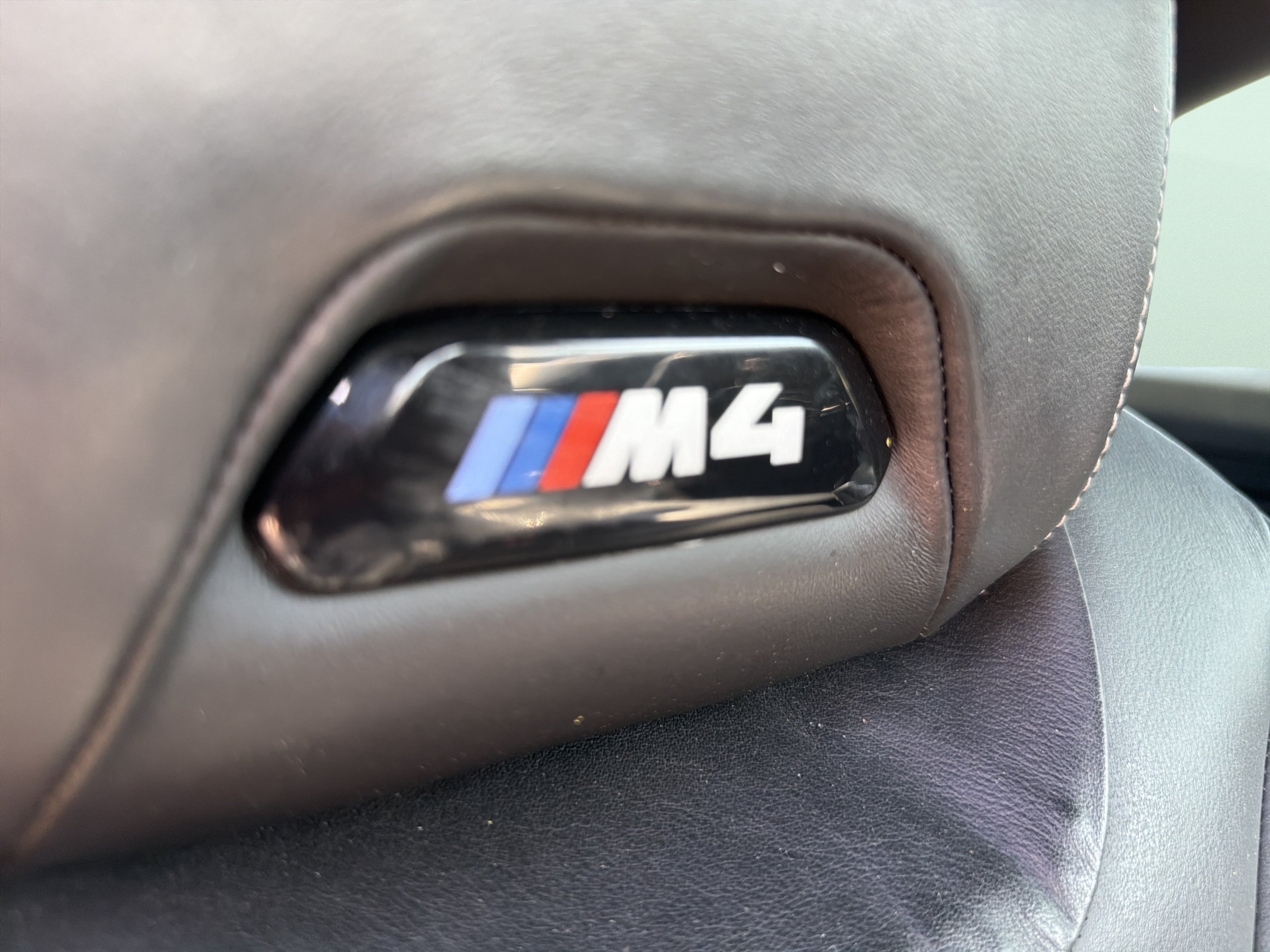 Used 2018 BMW M4 Convertible RWD image 36