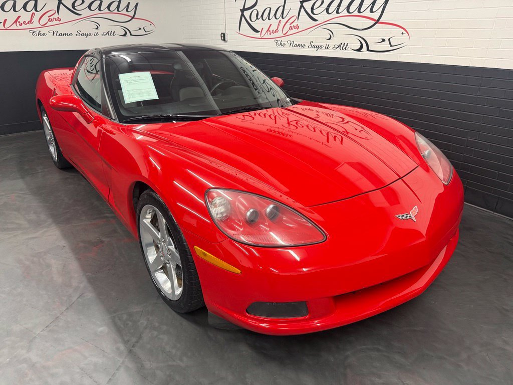 Used 2007 Chevrolet Corvette Coupe w/ Preferred Equipment Group RWD image 2