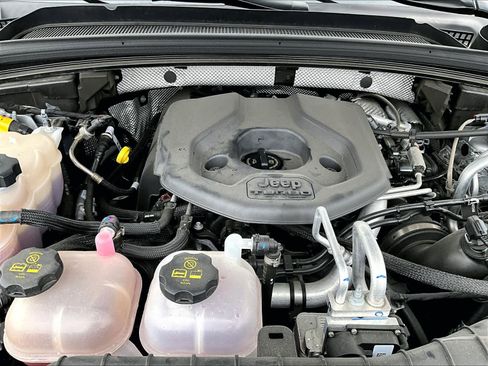 Used 2024 Jeep Grand Cherokee Limited 4xe image 33