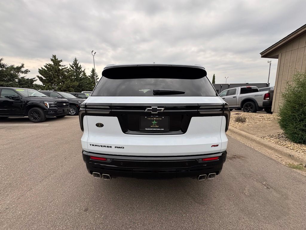 Used 2026 Chevrolet Traverse RS w/ LPO, Floor Liner Package AWD/4WD image 9