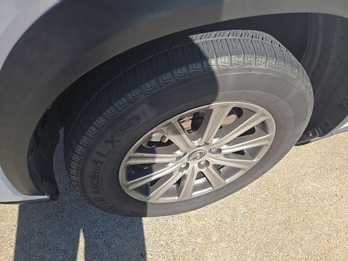 Used 2019 Lexus NX 300 FWD image 3