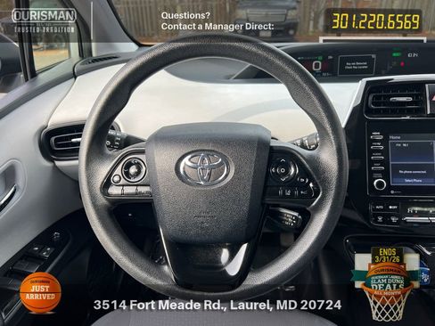 Used 2022 Toyota Prius LE image 24