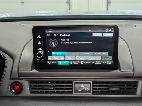 Used 2025 Honda Pilot TrailSport image 17