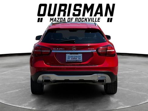 Used 2020 Mercedes-Benz GLA 250 4MATIC w/ Premium Package image 5