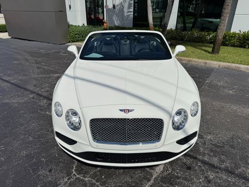 Used 2017 Bentley Continental GT image 5
