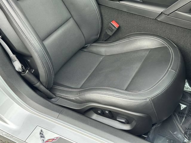 Used 2019 Chevrolet Corvette Stingray Convertible w/ 3LT Preferred Equipment Group RWD image 21