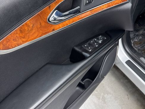 Used 2019 Lincoln Nautilus Reserve image 13