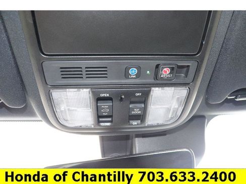 Certified 2024 Honda Passport Black Edition image 18