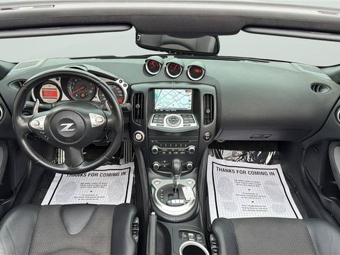 Used 2010 Nissan 370Z Touring w/ Sport Pkg RWD image 19