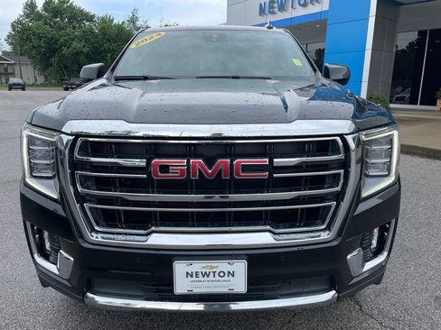 Used 2024 GMC Yukon SLT RWD image 2