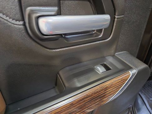 Used 2020 Chevrolet Silverado 2500 High Country w/ Z71 Off-Road Package image 36