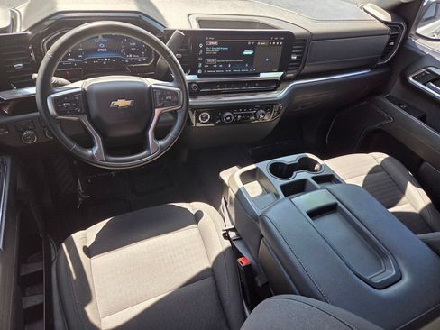 Used 2023 Chevrolet Silverado 1500 LT AWD/4WD image 9