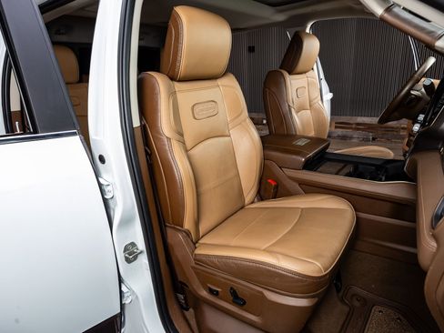 Used 2024 RAM 3500 Limited w/ Safety Group image 27